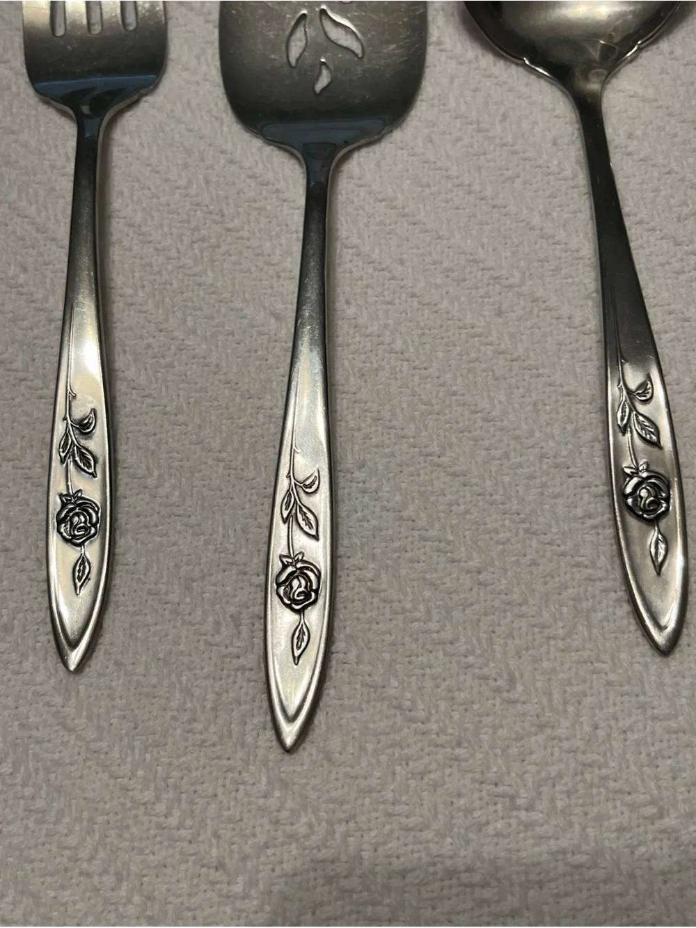 Oneida Community My Rose Silver Floral-Handle Serving Flatware Set